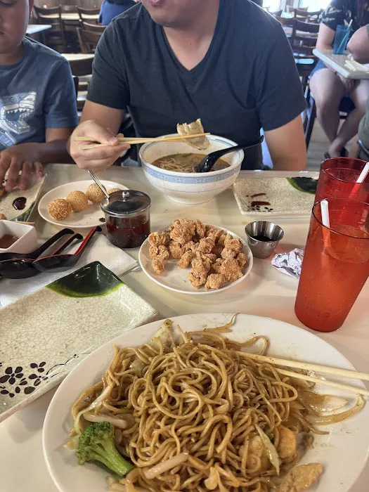 Jiang Nan Noodle House 7