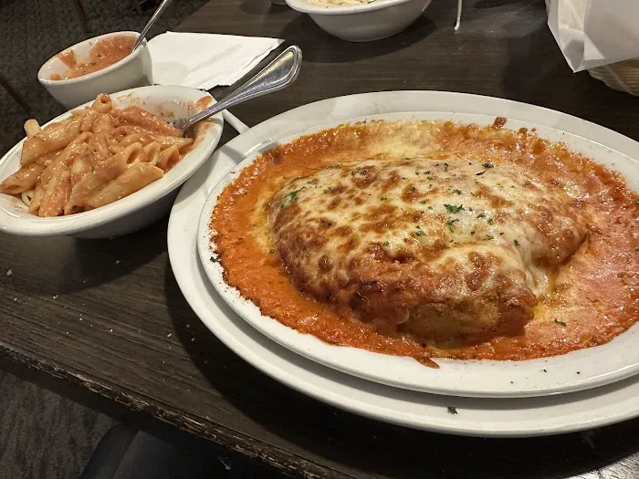 Gino's Pizzeria & Restaurant 6