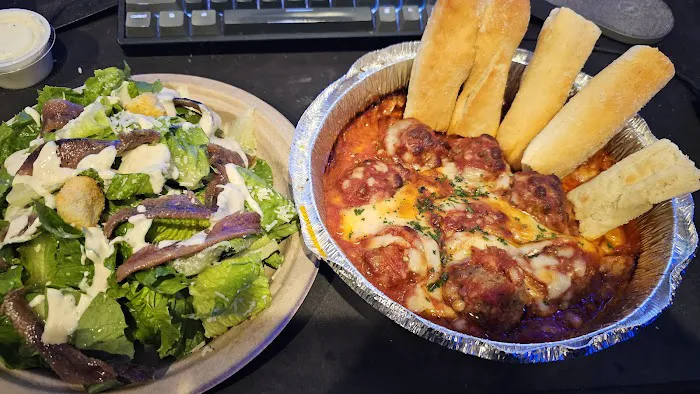 Gino's Pizzeria & Restaurant 3