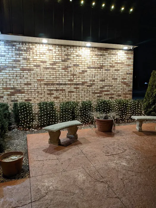 Gino's Pizzeria & Restaurant 10