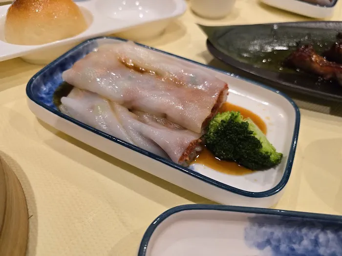 YH Seafood Clubhouse 6