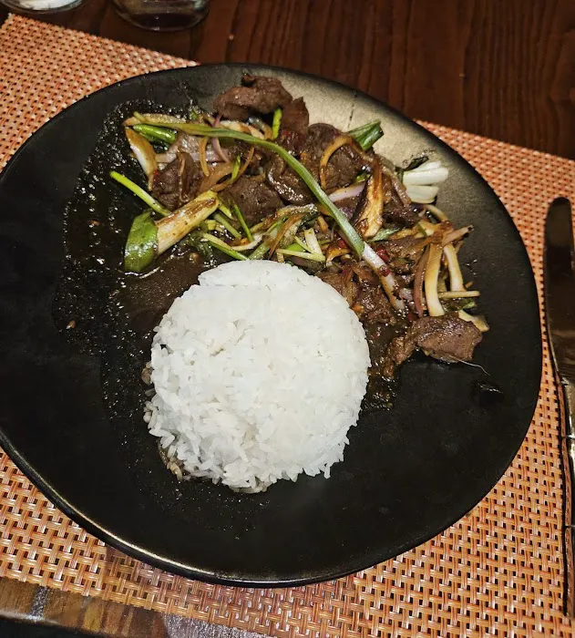 Island's Dining Room 2