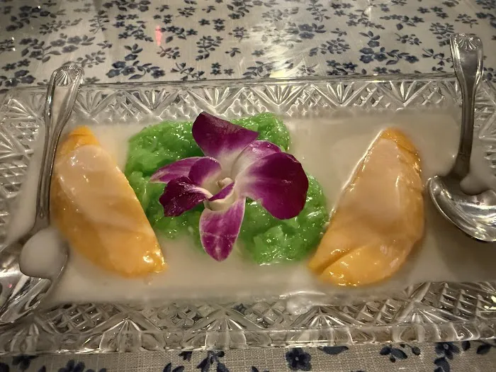 Mee Thai Restaurant 6