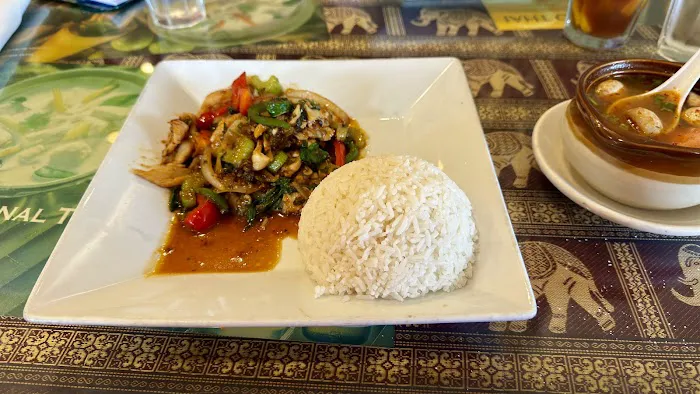 Thai Thani restaurant (sand lake road) 6