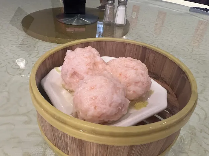 Golden Lotus Chinese Restaurant 3