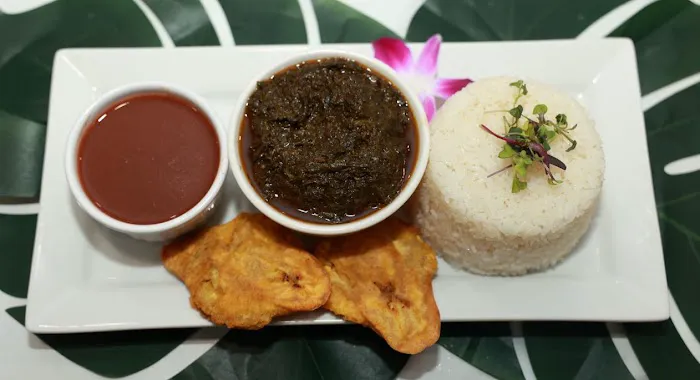 Marabou Restaurant and Lounge 4