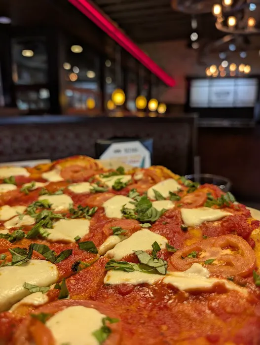 UNO Pizzeria & Grill 6