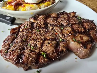UNO Pizzeria & Grill 0