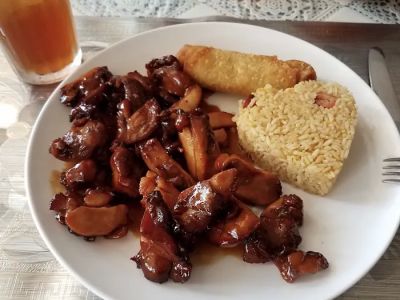 Li's Garden Chinese Restaurant 0