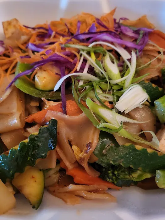 Heng's Thai Cuisine 4