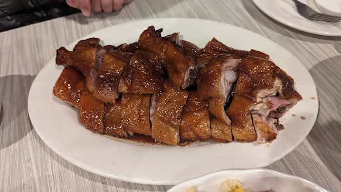 M & M Dim Sum & HK BBQ Restaurant 5