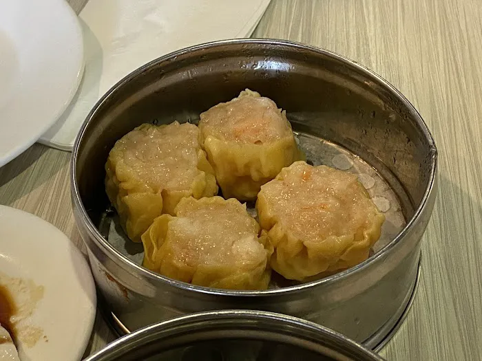M & M Dim Sum & HK BBQ Restaurant 6