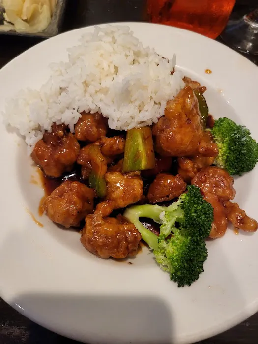 Mizzu Asian Bistro & Hibachi 4