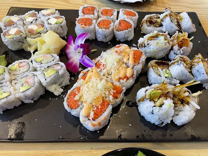 Hungry Bowl Mongolian Grill, Sushi & Ramen 6