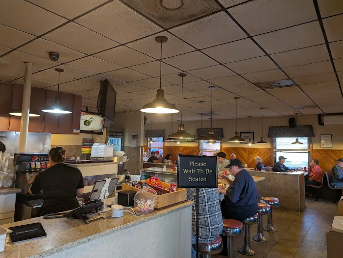 Saint's Restaurant & Catering 1
