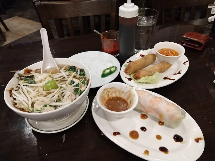 Phở Saigon | Authentic Vietnamese Restaurant 9