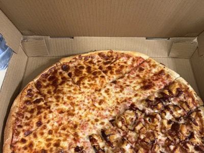 Town Line Pizza & Restaurant 0