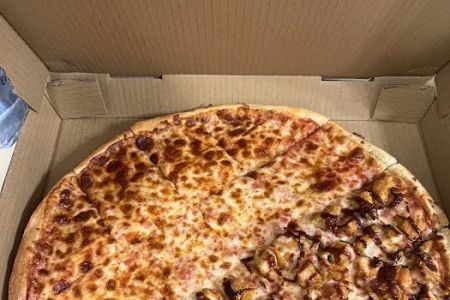 Town Line Pizza & Restaurant