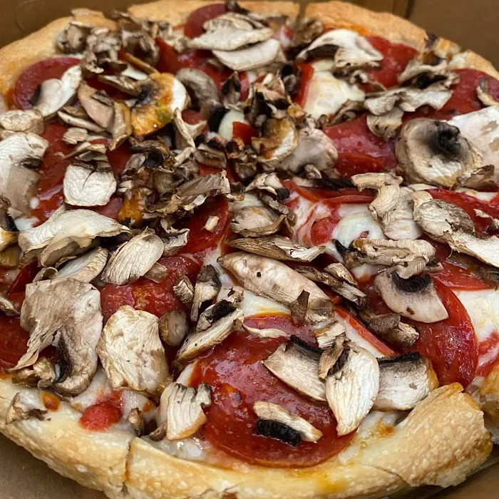 Town Line Pizza & Restaurant 8