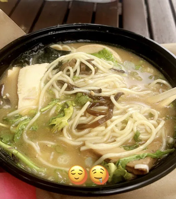 Kaliubon Ramen & Sushi (West Hartford) 5