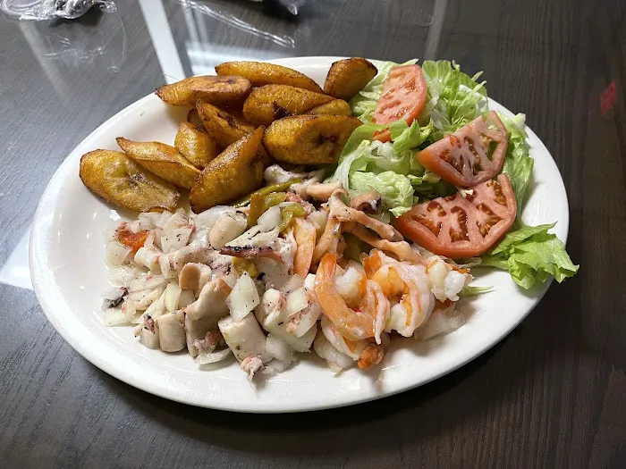 Aqui Me Quedo Restaurant II 8