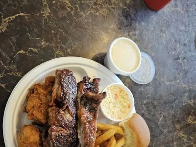 Hen House BBQ 0