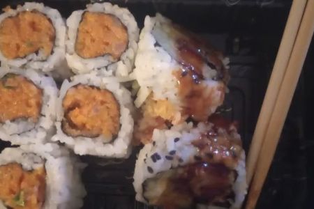 Kuyi Sushi Japanese Restaurant