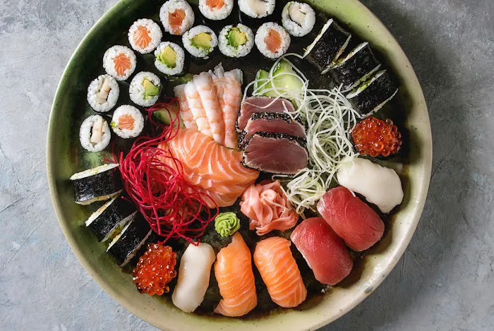 Kuyi Sushi Japanese Restaurant 8
