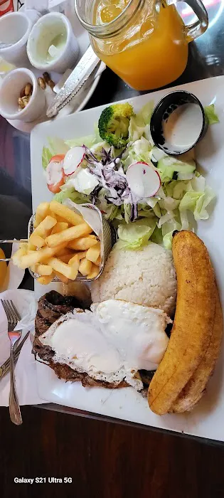 Piolin Restaurant 4