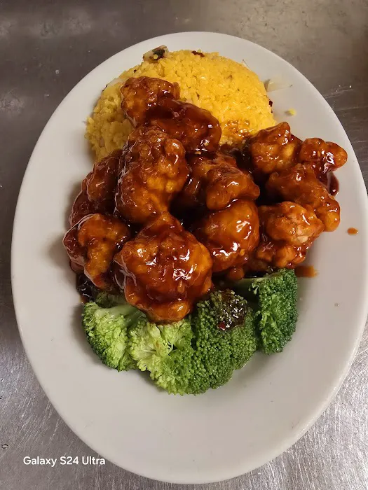 Ginger Root Restaurant 7