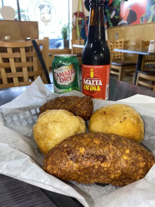Hatillo Restaurant 10