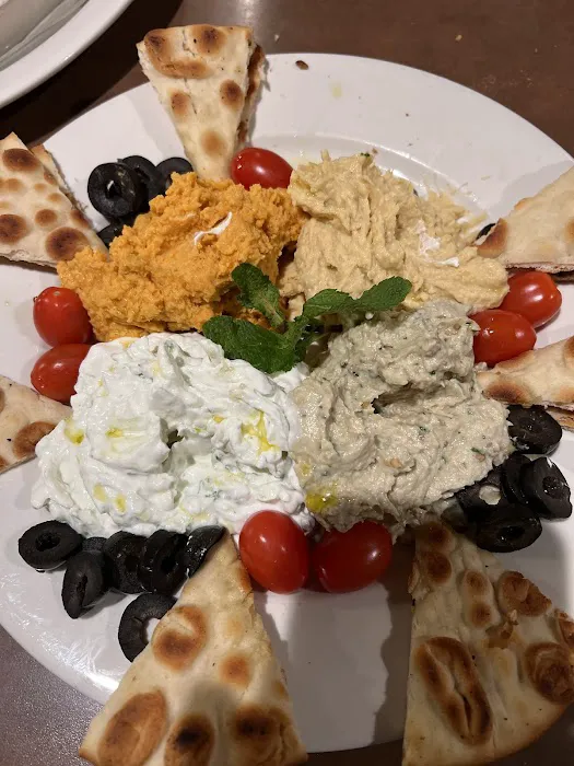George's Pizza & Restaurant 6