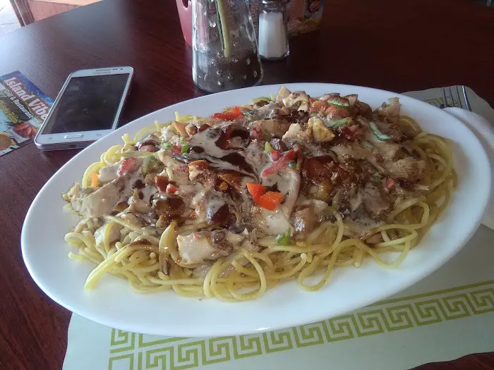 Island Vibes Restaurant 3