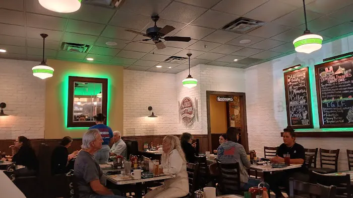 Metro Diner 9