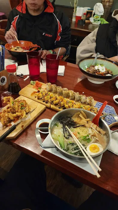 ICHI NI SAN Asian Ramen & Sushi 2