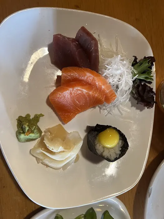 Ronin Sushi & Bar 10