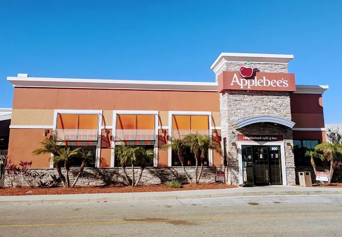 Applebee's Grill + Bar 1