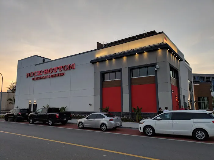 Rock Bottom Restaurant & Brewery 3