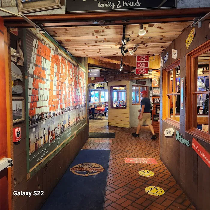 Bubba Gump Shrimp Co. 8
