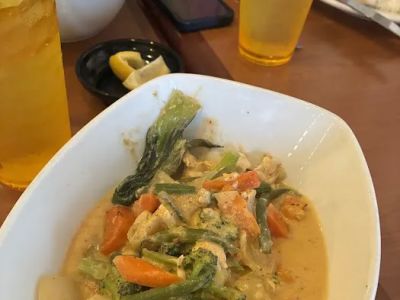 Thai Woodhouse 0
