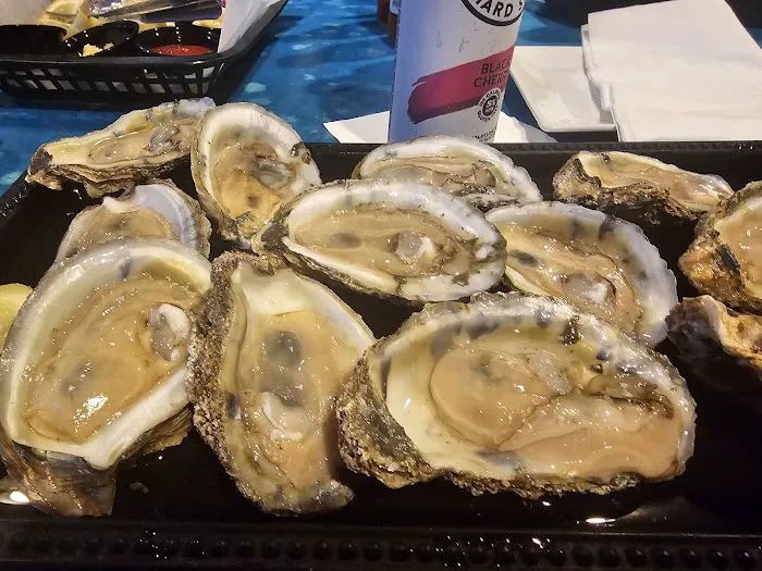 Riptides Raw Bar and Grill 5