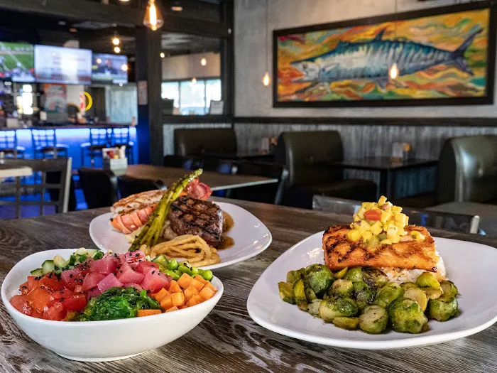 Big Tunas Beach Bar & Grill 1