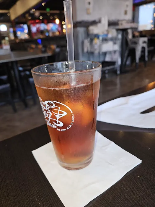 Big Tunas Beach Bar & Grill 3