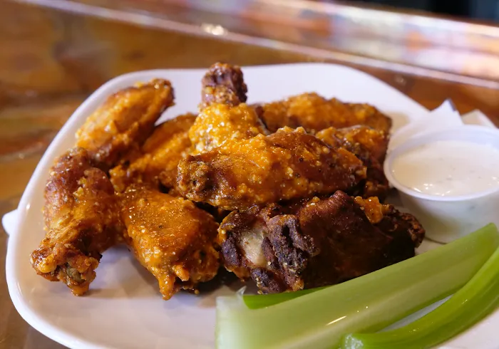 Big Tunas Beach Bar & Grill 9