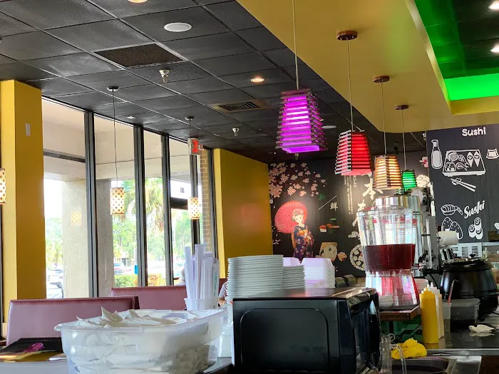 Royal Sushi Grill & Thai（Edgewater） 3