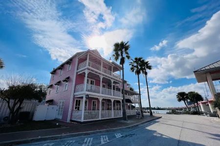 The Riverview Hotel & Spa