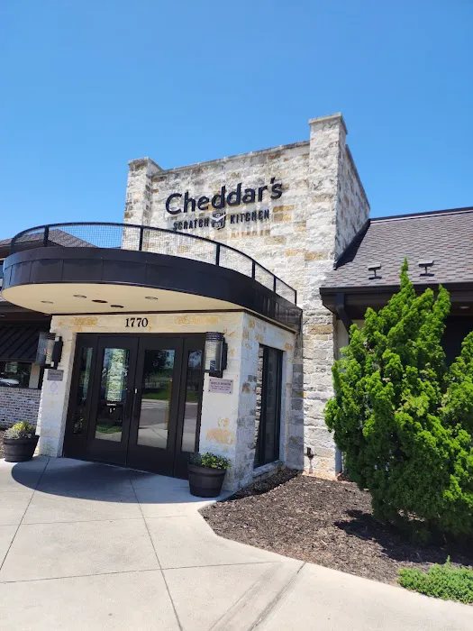 Cheddar's Scratch Kitchen 1