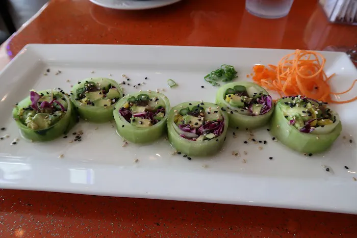 Khobkhun Thai & Sushi 6