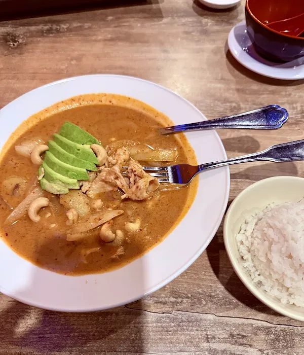 Khobkhun Thai & Sushi 9