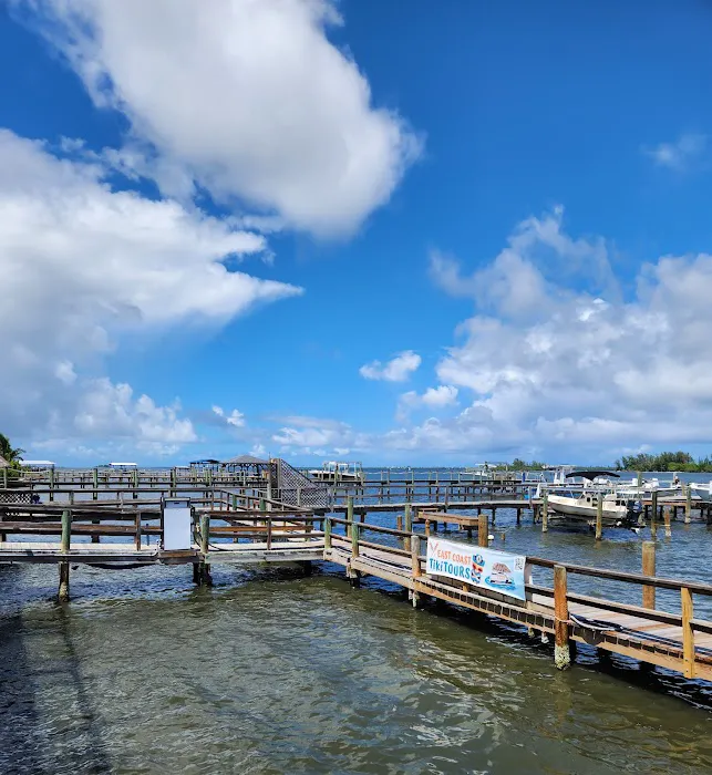 The Old Fish House Bar and Grill 4